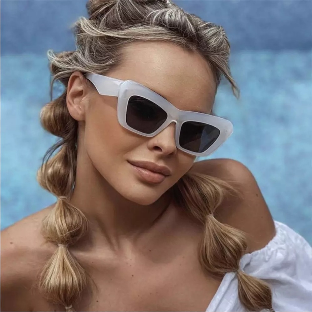 NEW ♡  BOSS LADY SQUARE  SUNGLASSES - Picture 2 of 10